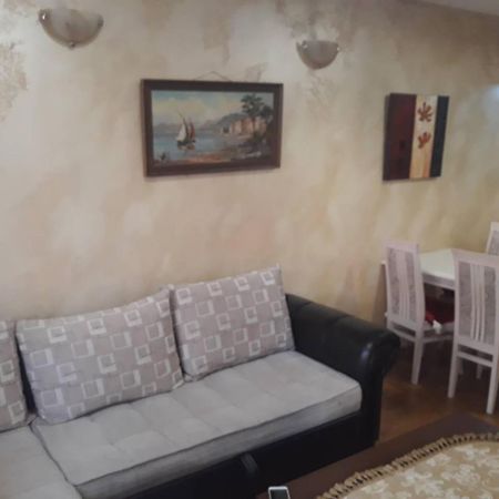 Rent A Conform Apartment Podgorica Luaran gambar