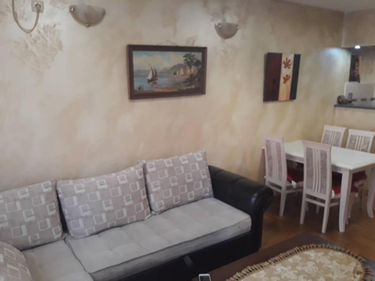 Rent A Conform Apartment Podgorica Luaran gambar